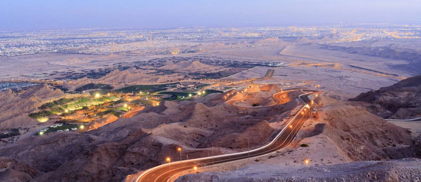 Descubre la ciudad de los siete oasis: un paraíso natural escondido cerca de Abu Dabi