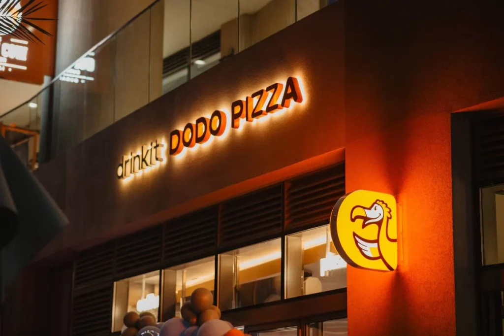 Cómo es la pizza de ChatGPT que es todo un éxito 