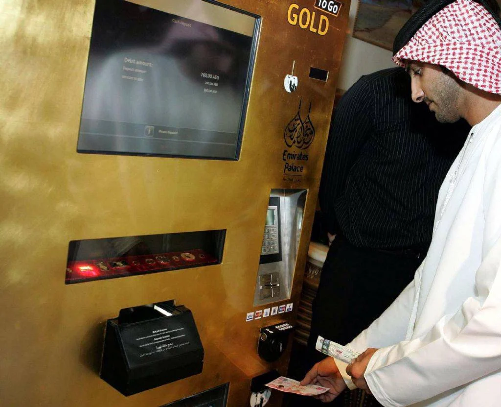 Cómo es el cajero automático de oro escondido en Abu Dabi 