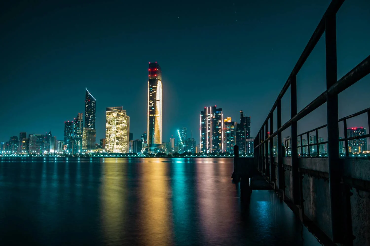 Abu Dabi quiso adelantarse al futuro con grandes ideas pero no todas vieron la luz