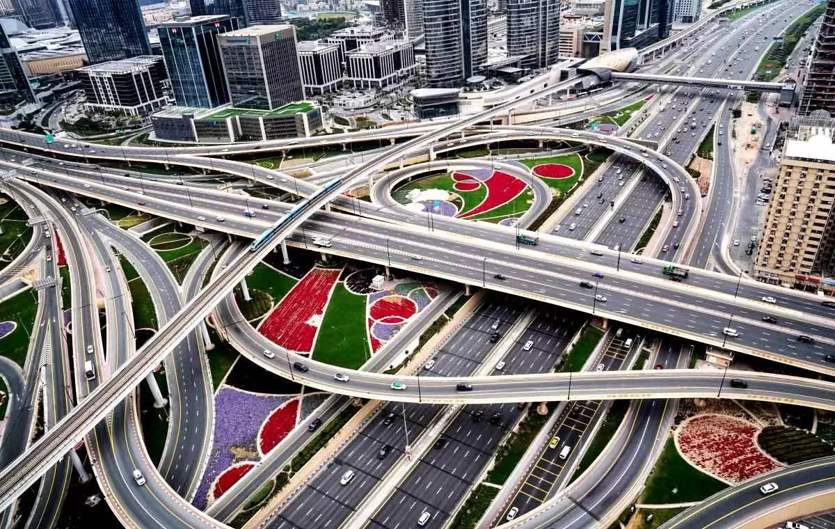 Sheikh Zayed Road: El eje de oportunidades donde oficinas y residencias renuevan la dinámica patrimonial Sheikh Zayed Road: El eje de oportunidades donde oficinas y residencias renuevan la dinámica patrimonial