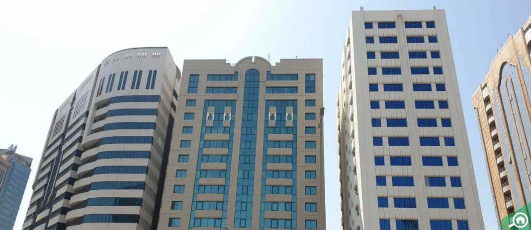 Al Wahdah: El corazón vibrante de la ciudad, una inversión en apartamentos con alta ocupación garantizada por su cercanía a centros comerciales y servicios