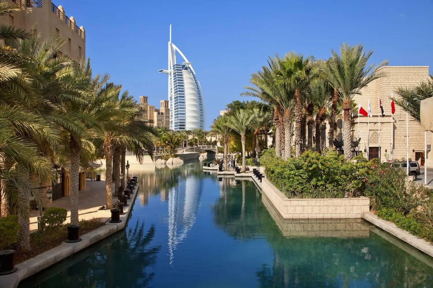 Nad Al Hammar Gardens: Una inversión en tranquilidad y espacio, atrayendo a inquilinos que huyen del bullicio pero necesitan estar cerca del centro.
