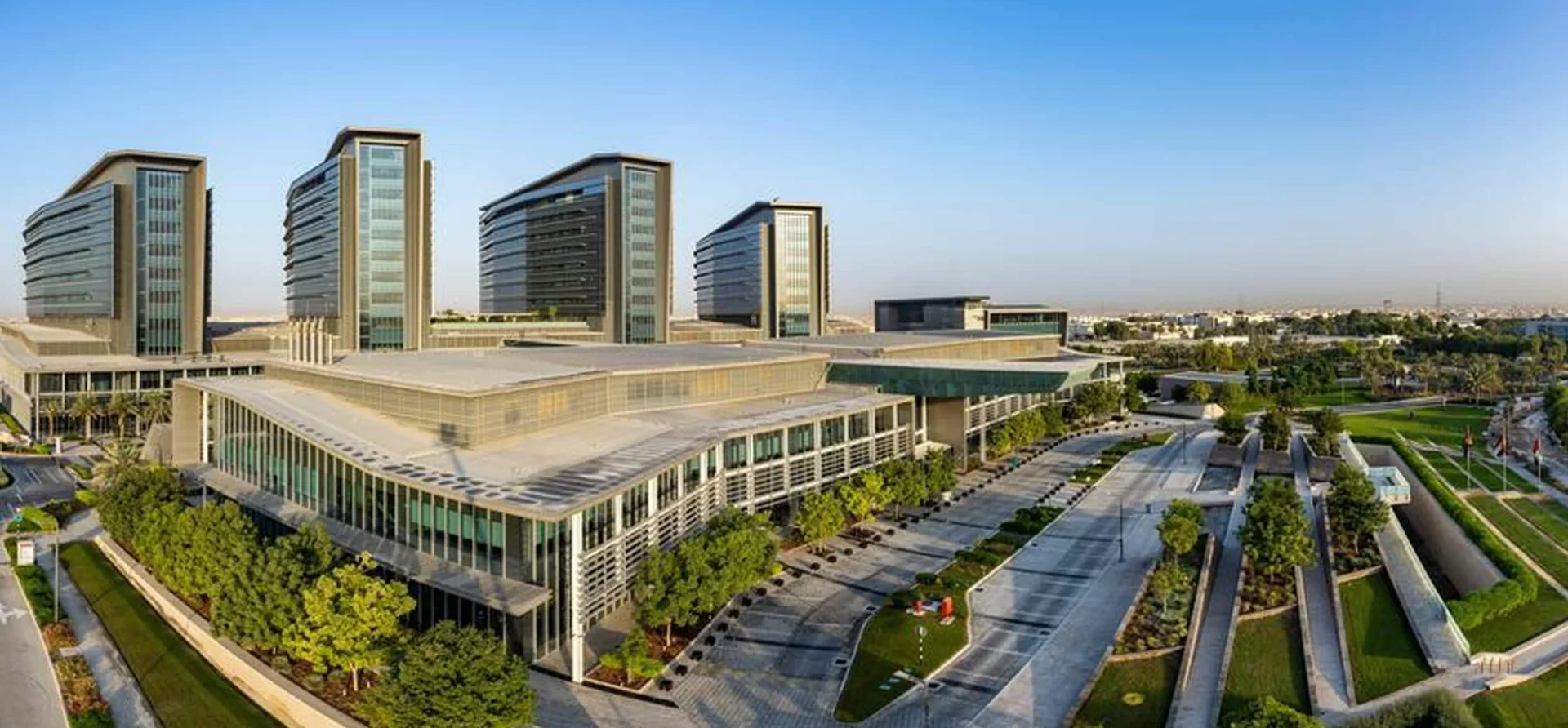 Khalifa City: La apuesta familiar de Abu Dabi. El chollo en villas enormes que se revaloriza mientras duermes