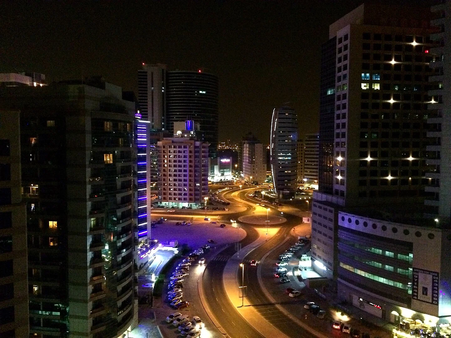 Barsha Heights (TECOM): Cómo funciona la máquina de alquiler para pymes y startups que genera el cash flow mensual más robusto de la ciudad. (Dubai)