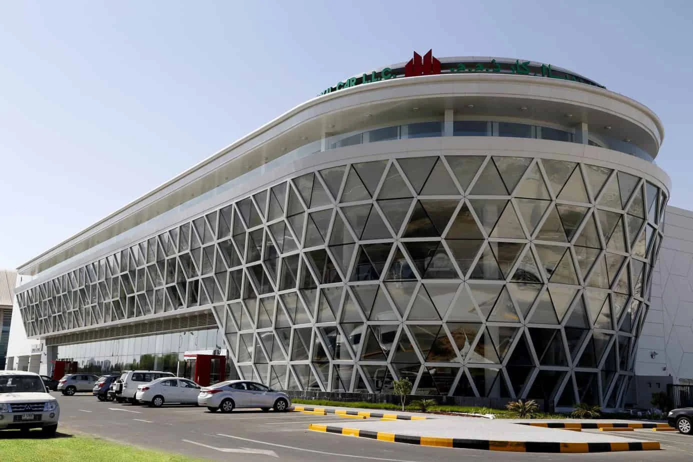 Al Habtoor City: El núcleo de lujo vertical que mezcla vida premium y espectáculos internacionales a orillas del canal Al Habtoor City: El núcleo de lujo vertical que mezcla vida premium y espectáculos internacionales a orillas del canal