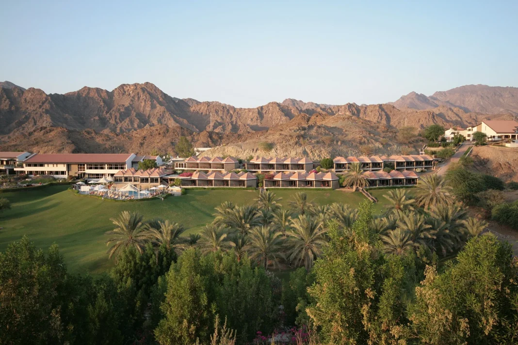 Hatta Emerges as the Region’s Leading Ecotourism Destination, Driven by New Investments in Glamping and Mountain Sports Hatta emerge como el destino líder de ecoturismo en la región, impulsado por nuevas inversiones en glamping y deportes de montaña