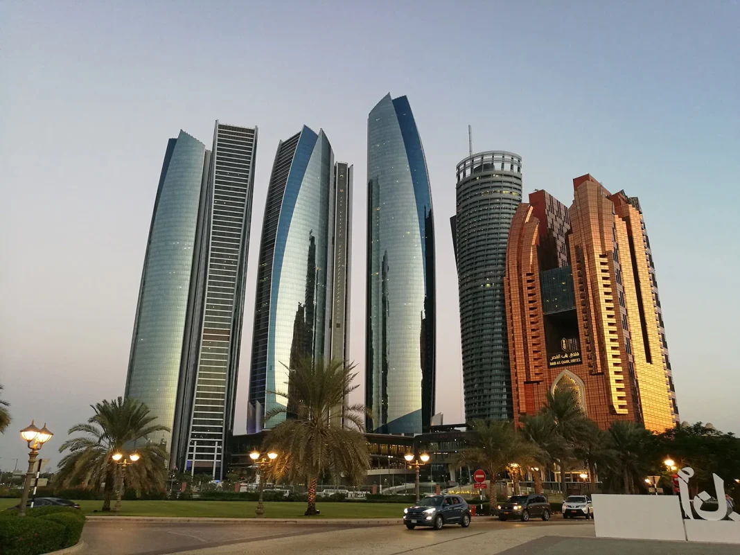 Récord de 26.6 millones de visitantes: Los ingresos hoteleros de Abu Dabi escalan hasta los 9,100 millones de AED Récord de 26.6 millones de visitantes: Los ingresos hoteleros de Abu Dabi escalan hasta los 9,100 millones de AED