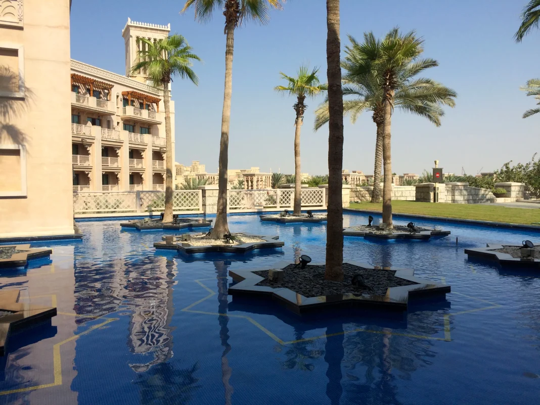Por qué el Anantara Qasr Al Sarab en el desierto de Liwa se ha convertido en el resort más deseado de los Emiratos Por qué el Anantara Qasr Al Sarab en el desierto de Liwa se ha convertido en el resort más deseado de los Emiratos