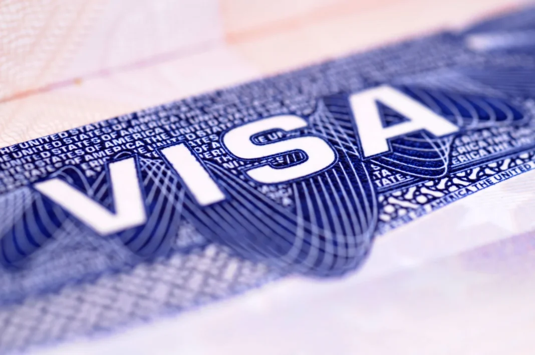 El drástico cambio en la Visa Dorada de Dubái que elimina la inversión mínima y sacude el mercado inmobiliario El drástico cambio en la Visa Dorada de Dubái que elimina la inversión mínima y sacude el mercado inmobiliario
