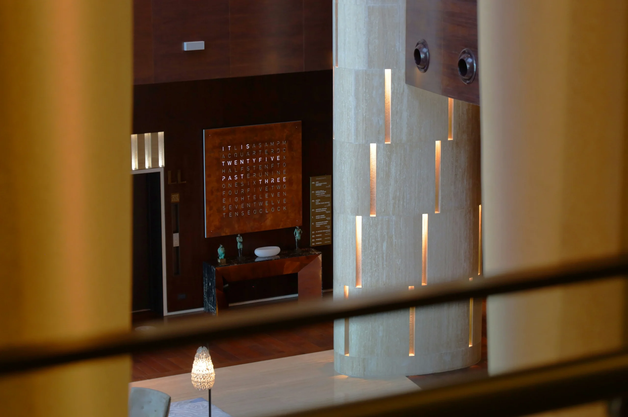 hotelería Dubái empleo