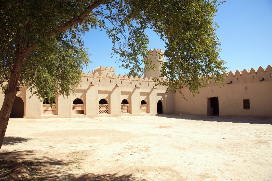 Cultura emiratí: la defensa más profunda de una nación en tiempos de amenaza cultura emiratí