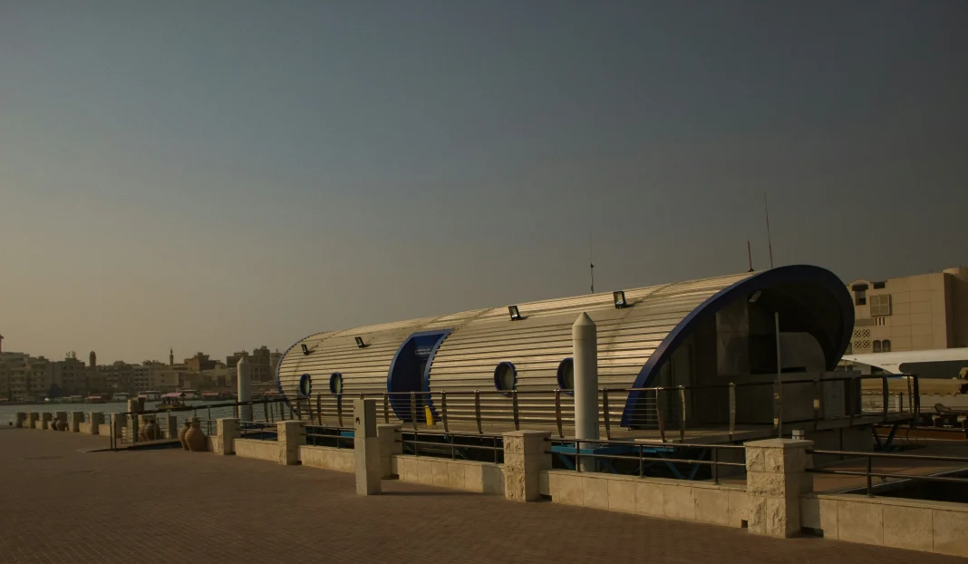 Tren pasajeros UAE: Abu Dhabi-Fujairah desde el 30 de junio en 1h 45 desde 55 AED Tren pasajeros UAE