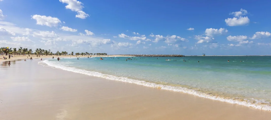 Dubái abre más de cincuenta oportunidades de inversión en las playas de Al Mamzar Dubái abre más de cincuenta oportunidades de inversión en las playas de Al Mamzar