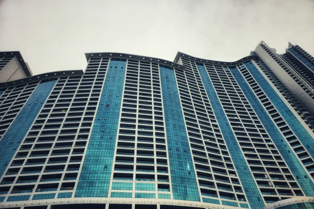 Transacciones inmobiliarias en Ajman alcanzan los 10.800 millones de AED en el primer semestre de 2026 transacciones inmobiliarias Ajman