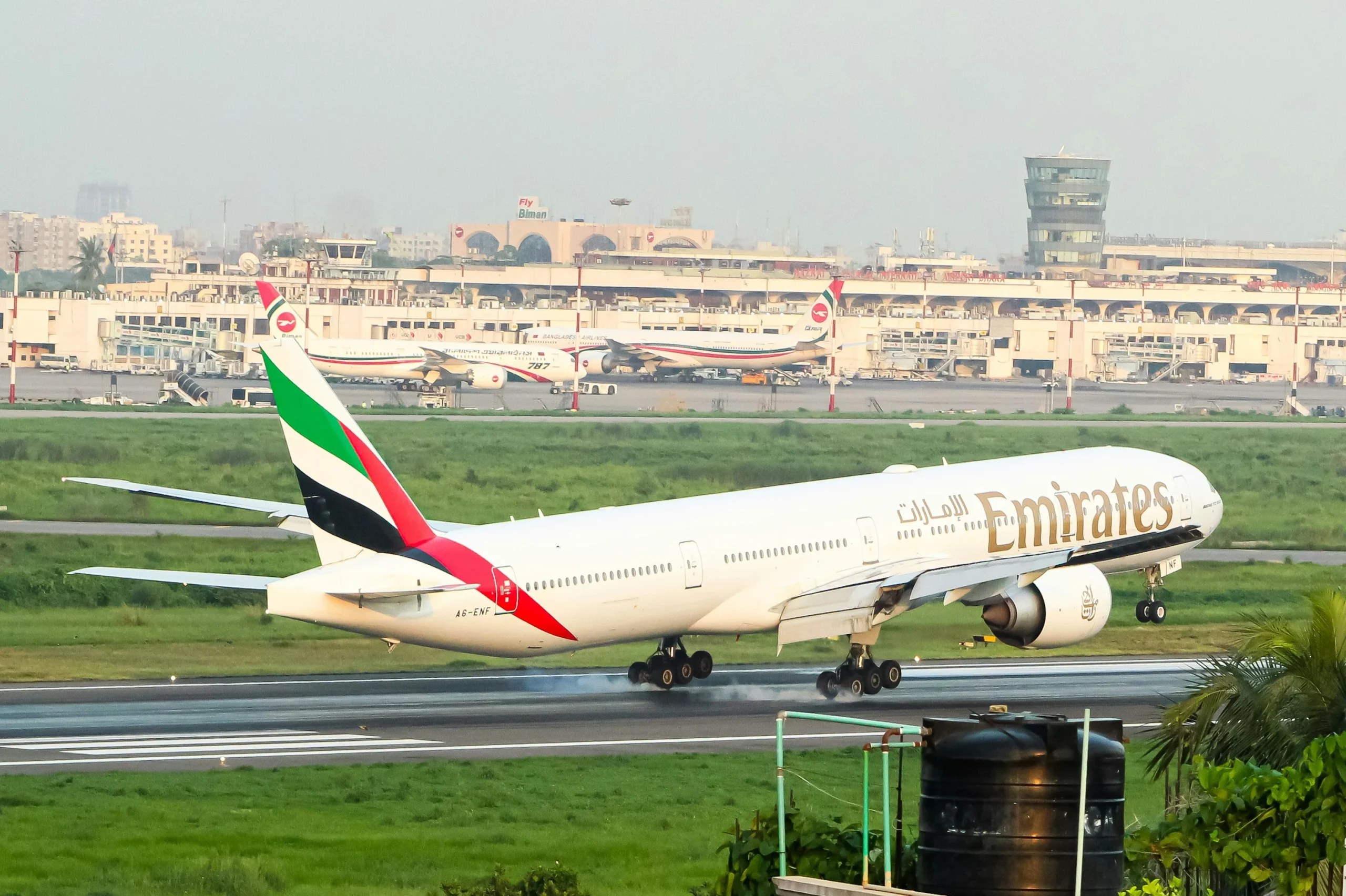 Emirates contratación