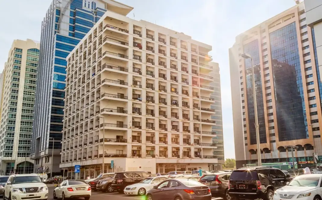 Khalidiya Palace, el hotel de 5 estrellas en Abu Dabi con playa privada que se puede reservar desde 28 euros la noche Khalidiya Palace, el hotel de 5 estrellas en Abu Dabi con playa privada que se puede reservar desde 28 euros la noche