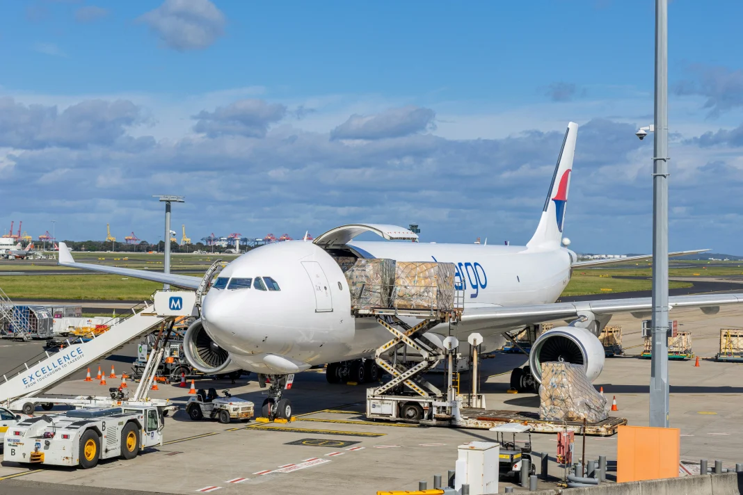 DAE firma con Saudia cuatro Boeing 777 Freighters: la aviación Dubái amplía su hub de carga aviación Dubái