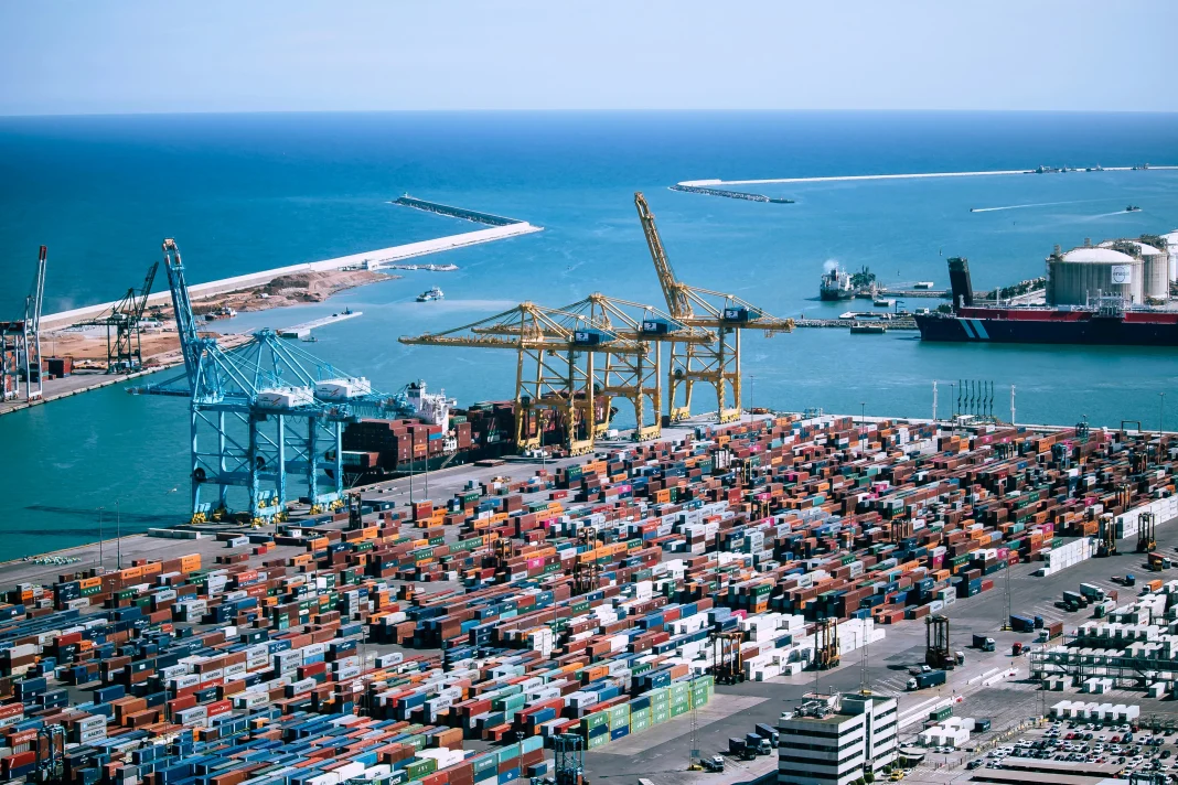DP World puerto Tartous recibe tres grúas móviles: la carga subirá un 40% DP World puerto Tartous