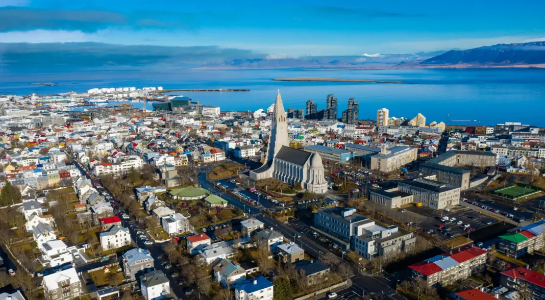 Islandia rechaza en referéndum por 52,8% las negociaciones de adhesión a la UE Islandia referéndum UE