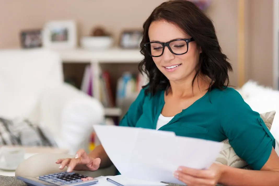 Pluriempleo en Dubái: un profesional de marketing con jornada de 6 días busca segundo empleo para deudas y gasolina Pluriempleo en Dubái: un profesional de marketing con jornada de 6 días busca segundo empleo para deudas y gasolina