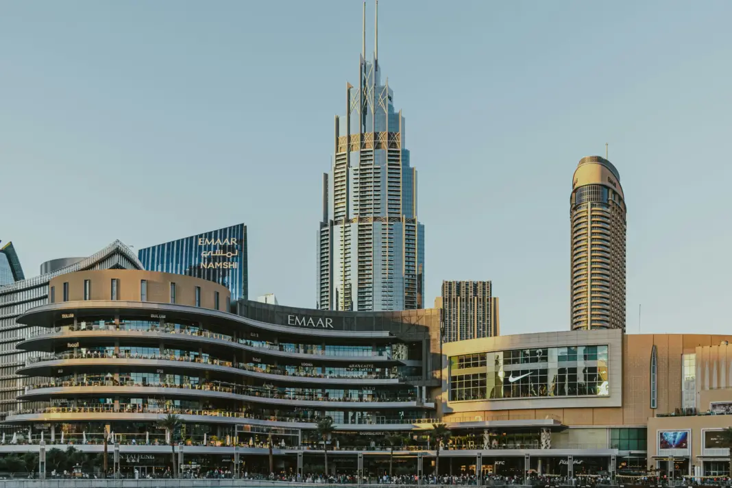 Canva gratis para pymes en Dubái: Dubai Chamber ofrece un año de Canva Business con IA a sus socias Canva gratis pymes Dubái