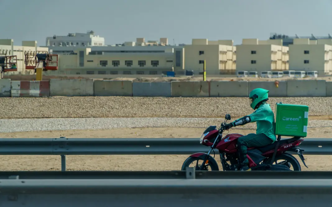 Clima en Abu Dabi: pico de 50 grados y lluvias a la vista, así te proteges en el último tramo del verano clima Abu Dabi