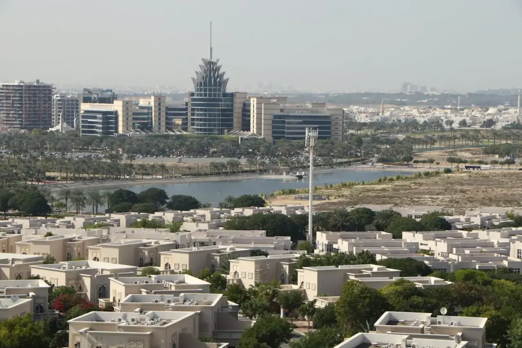 Infraestructura e Inversión: Luz verde al megaproyecto del lago Al Freish: la transformación paisajística que rediseñará la región de Kalba Infraestructura e Inversión: Luz verde al megaproyecto del lago Al Freish: la transformación paisajística que rediseñará la región de Kalba