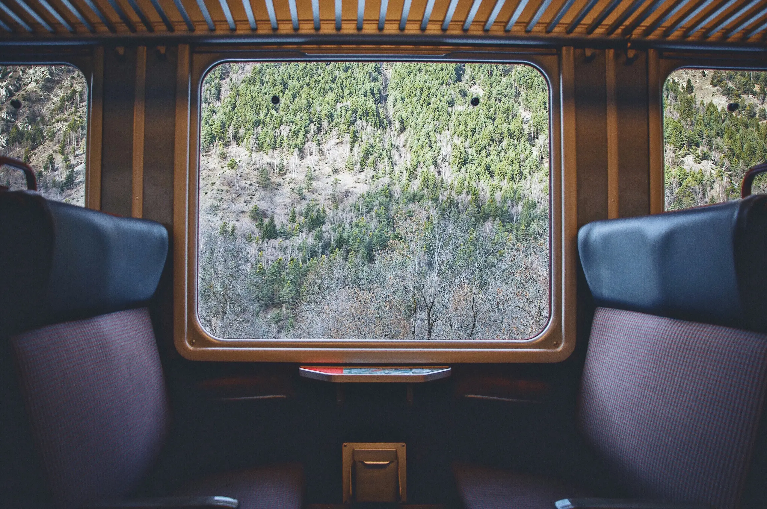 tren Abu Dabi Dubái