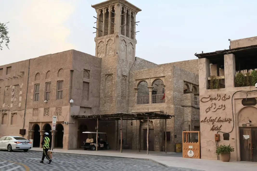 La historia de Al Khuzam: el enclave emiratí que Dubái quiere rescatar del olvido historia de Al Khuzam