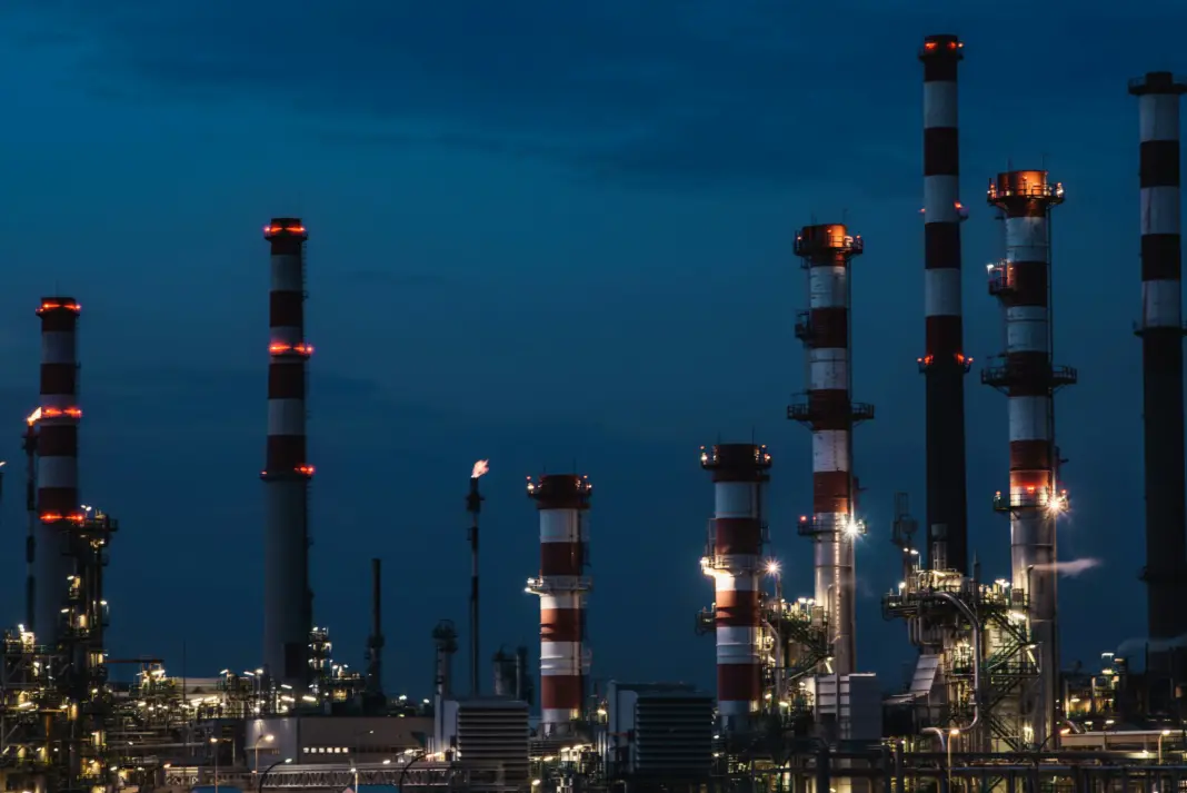 La OCDE prevé un crecimiento mundial del 2,9% en 2026 por la sacudida energética del Golfo previsión OCDE 2026