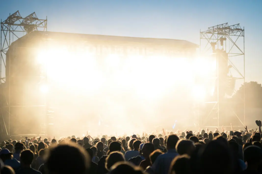 Festival UNIFYD Abu Dabi: así es la cita india de Shah Rukh Khan en Yas Island festival UNIFYD Abu Dabi