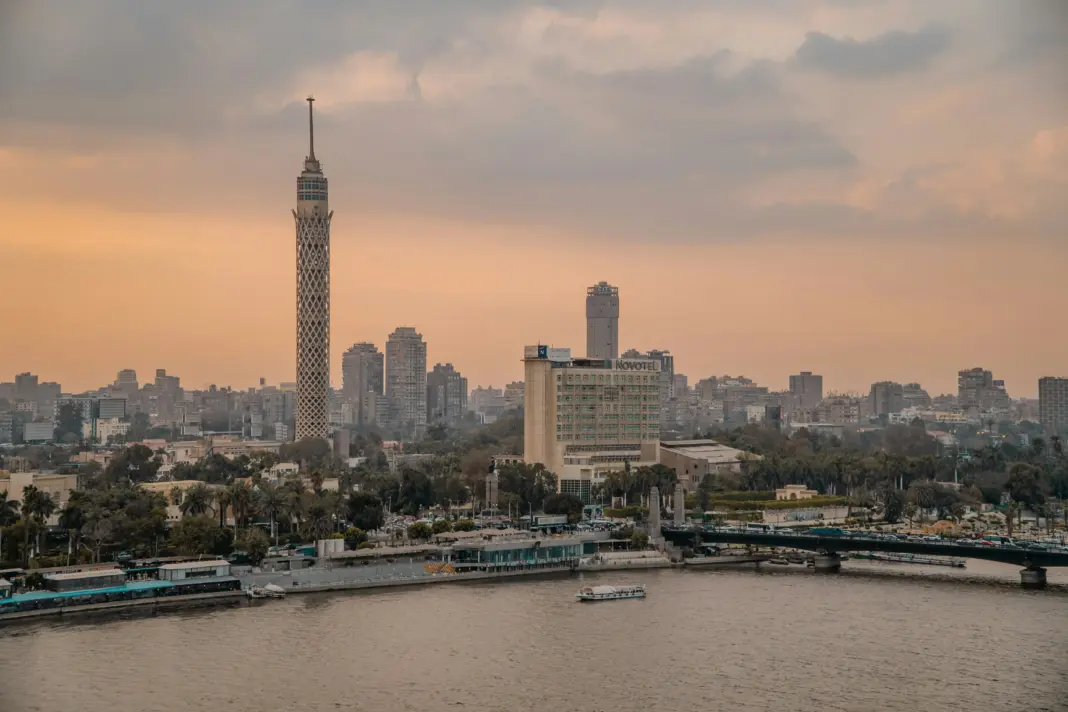 Moody’s eleva la calificación de Egipto a B3: qué cambia para la deuda y las remesas Moody's Egipto calificación