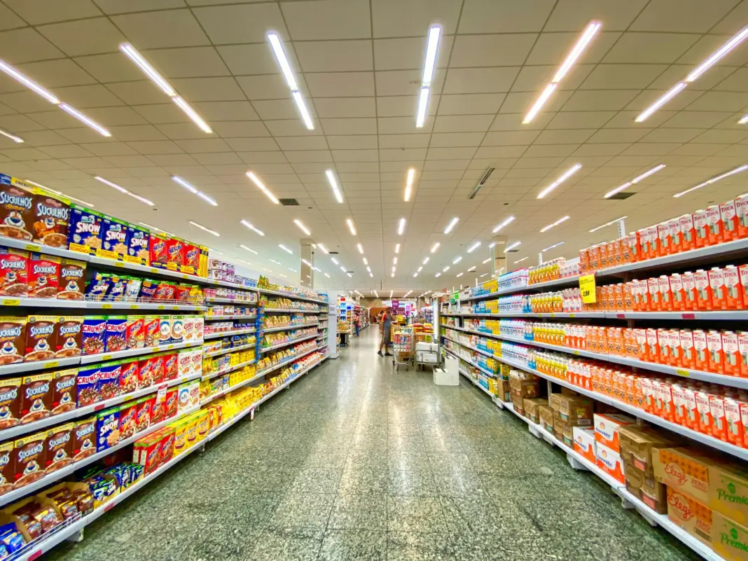 Majid Al Futtaim lanza una plataforma de retail media Dubái con IA desde el 19 de octubre retail media Dubái